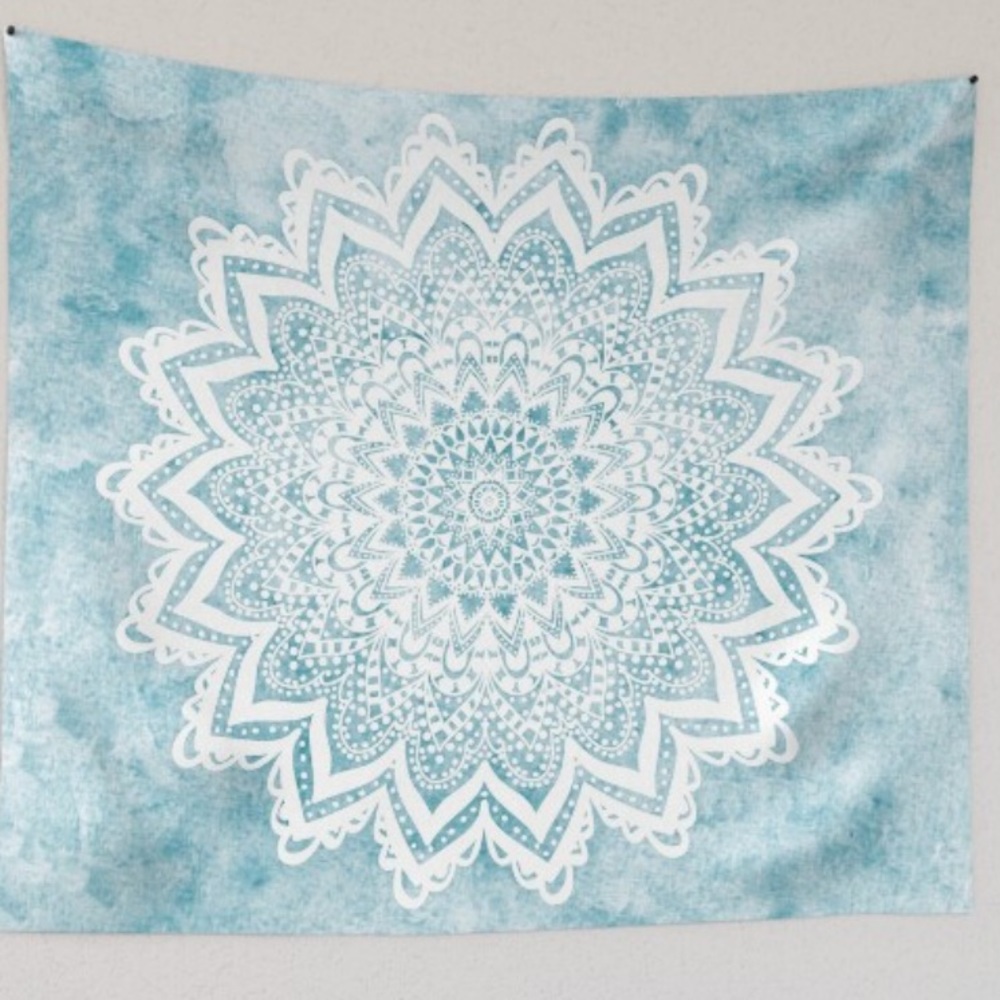 LIGHT BLUE MANDALA TAPESTRY 60 X 51